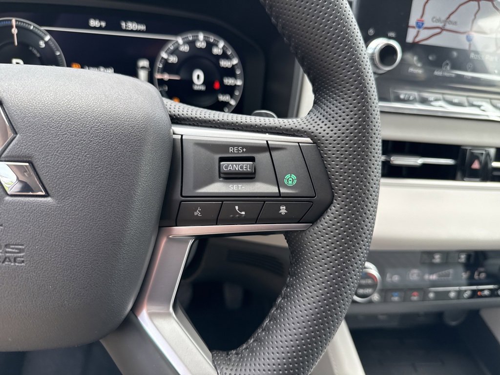 New 2025 Mitsubishi Outlander SEL image 35