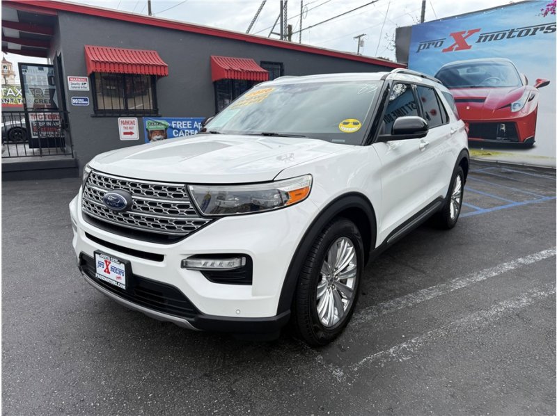 Used 2020 Ford Explorer Limited w/ Class III Trailer Tow Package image 3