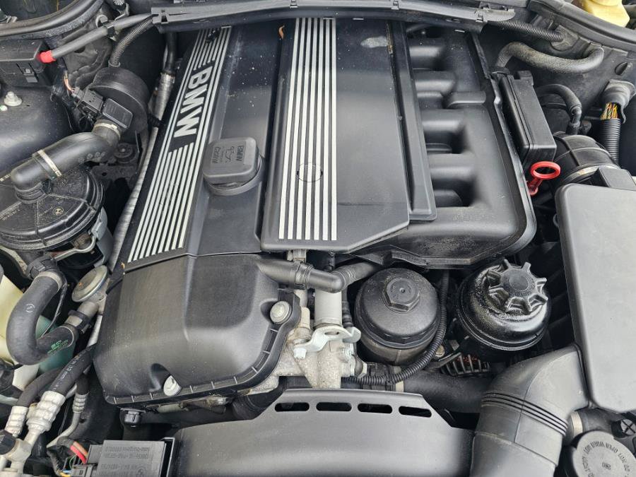Used 2004 BMW 325Ci Convertible RWD image 19