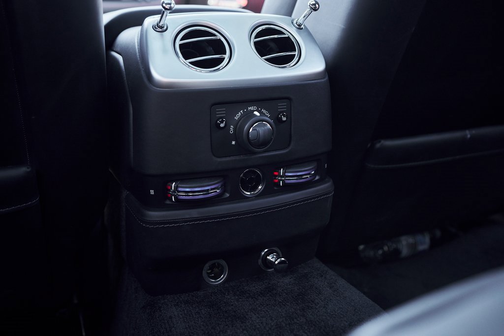 Used 2019 Rolls-Royce Ghost image 52