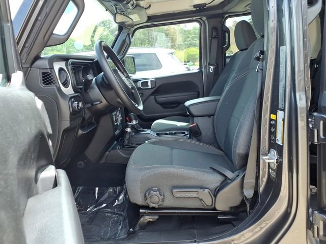 Used 2025 Jeep Gladiator Sport image 14