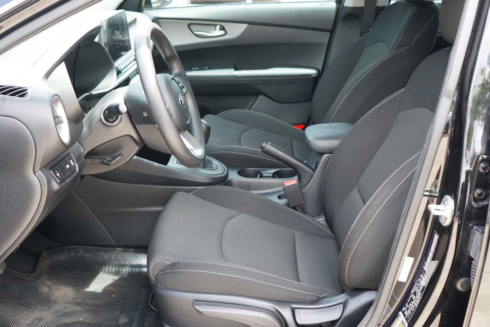 Certified 2021 Kia Forte Sedan FWD image 9