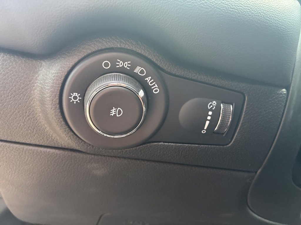 Used 2022 Dodge Durango GT image 19