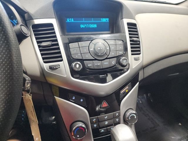 Used 2014 Chevrolet Cruze LS FWD image 23