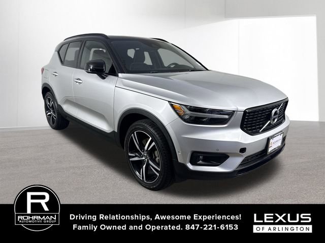 Used 2019 Volvo XC40 T5 R-Design image 3
