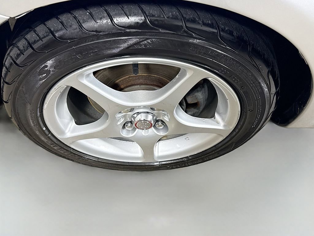 Used 2000 Toyota MR2 image 26