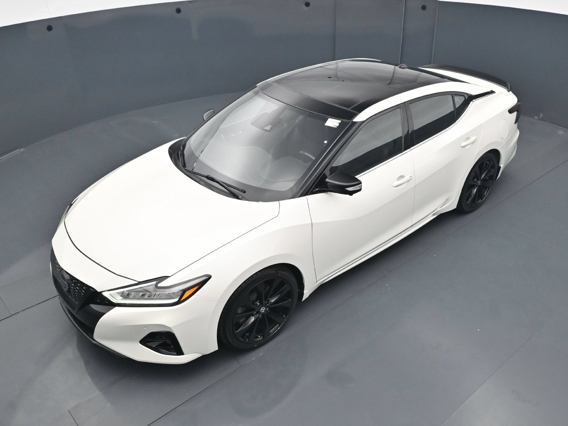 Used 2021 Nissan Maxima SR FWD image 36