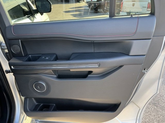 Used 2023 Ford Expedition Max Limited image 41