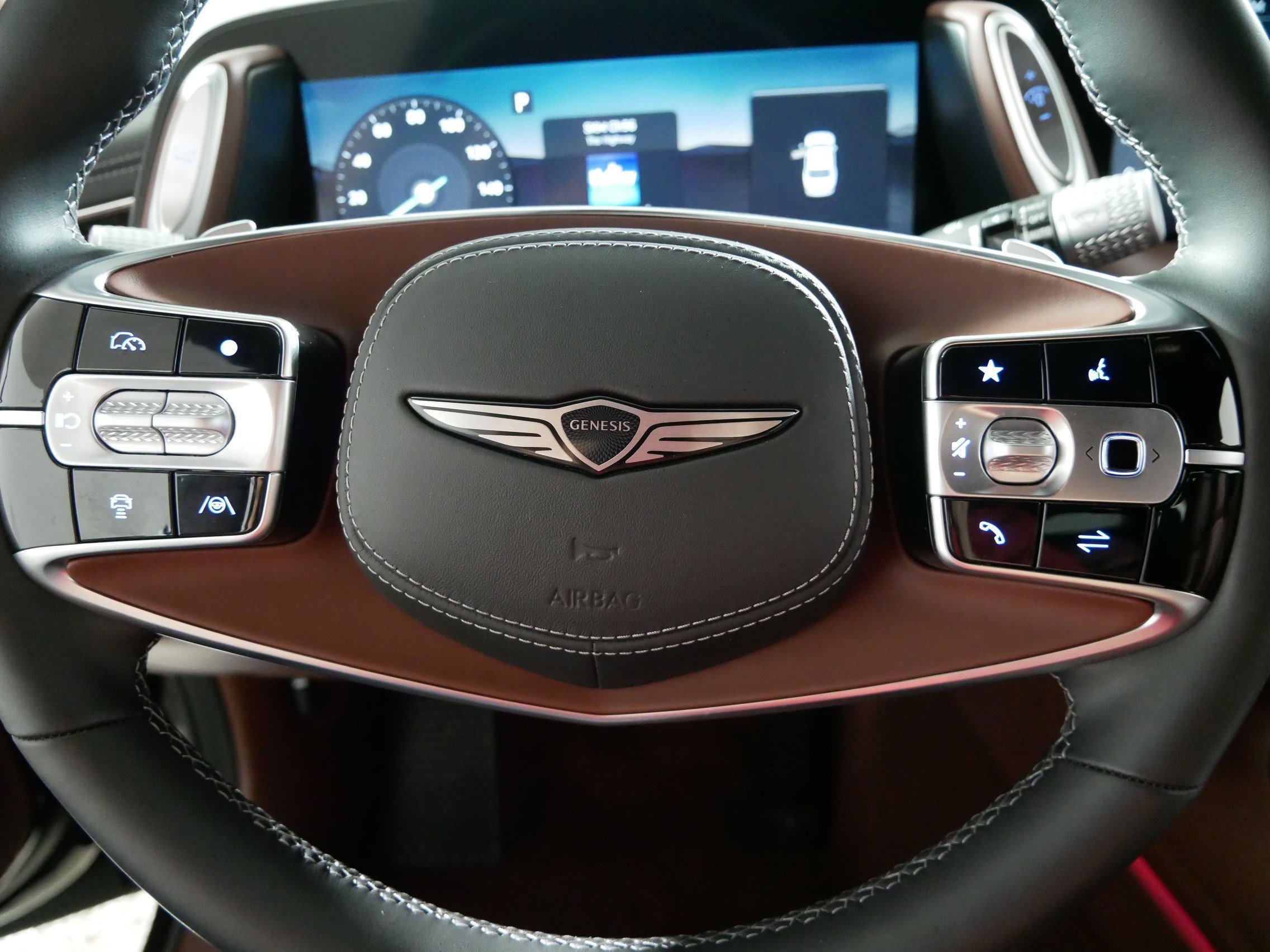 Used 2023 Genesis G90 3.5T AWD/4WD image 25