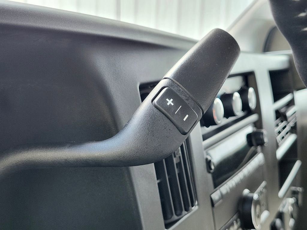 Used 2022 Chevrolet Express 3500 w/ Power Convenience Package RWD image 17