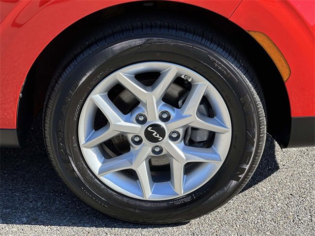 Certified 2025 Kia Soul LX w/ Option Group 015 image 24