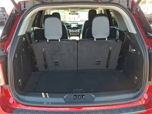 Certified 2024 Ford Explorer XLT w/ Equipment Group 202A image 28
