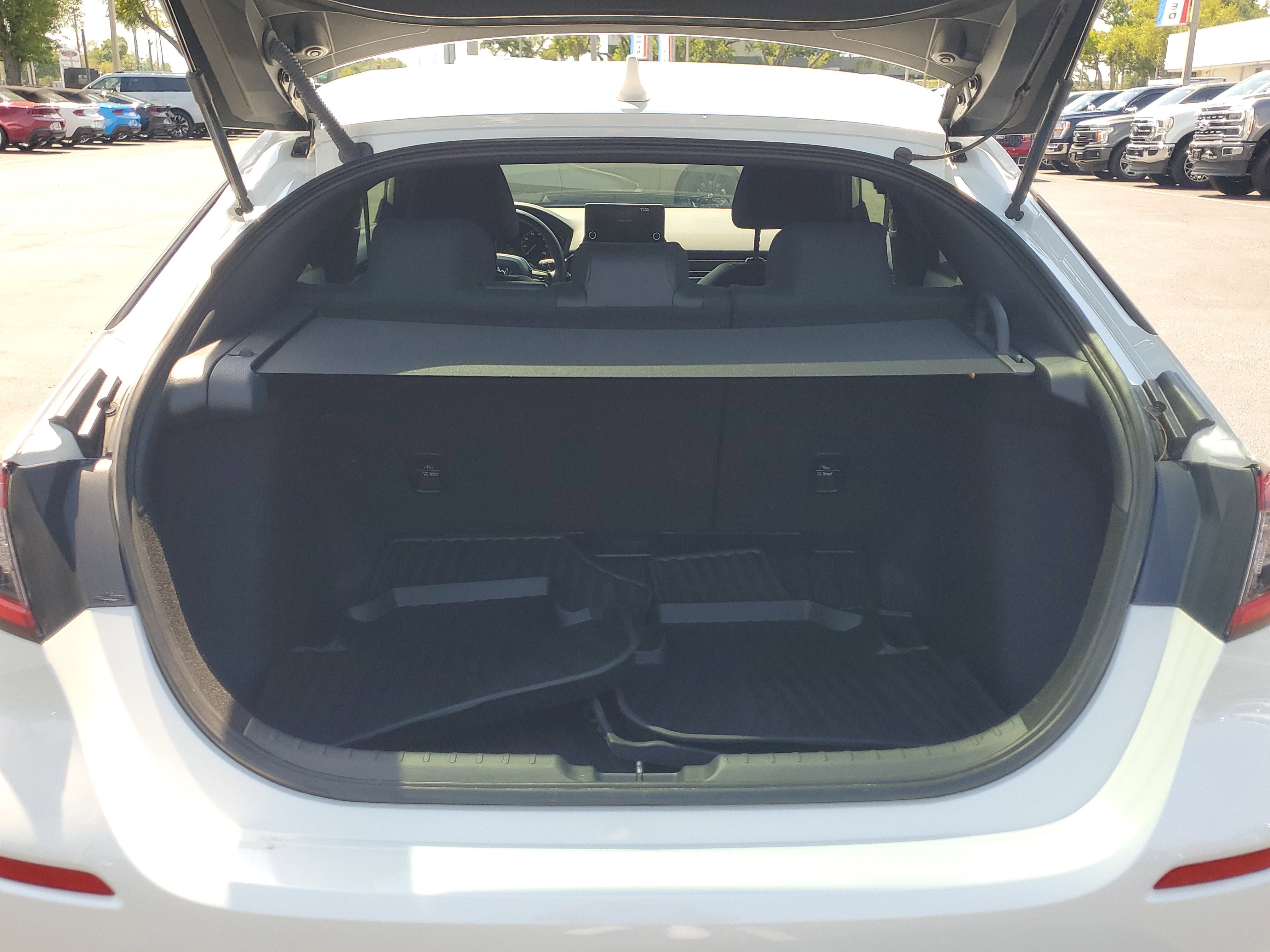 Used 2025 Honda Civic Sport image 11