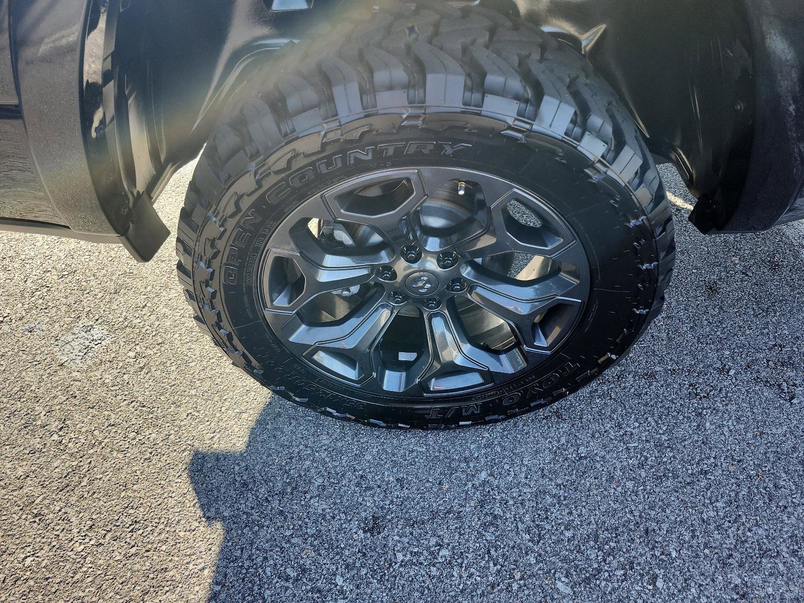 Used 2021 RAM 1500 Limited w/ Night Edition image 6