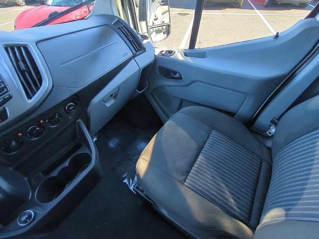 Used 2018 Ford Transit 350 XLT RWD image 15