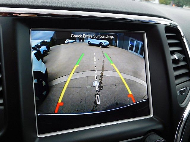 Used 2018 Jeep Grand Cherokee Summit image 26