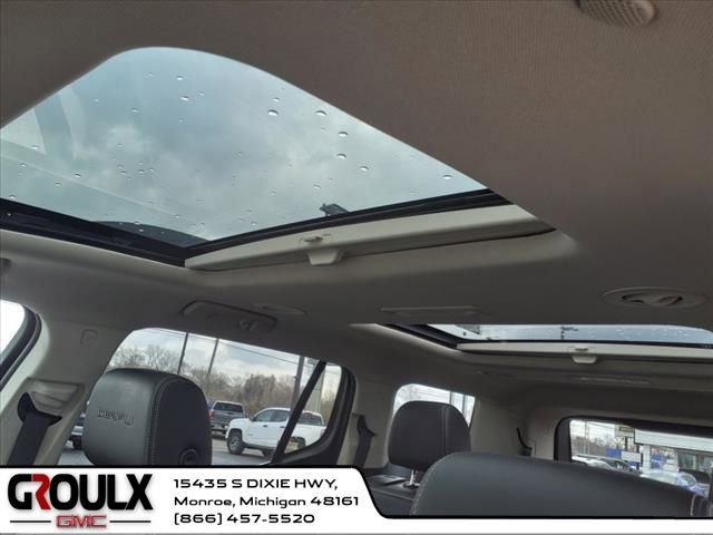 Used 2021 GMC Acadia Denali w/ Denali Ultimate Package image 15