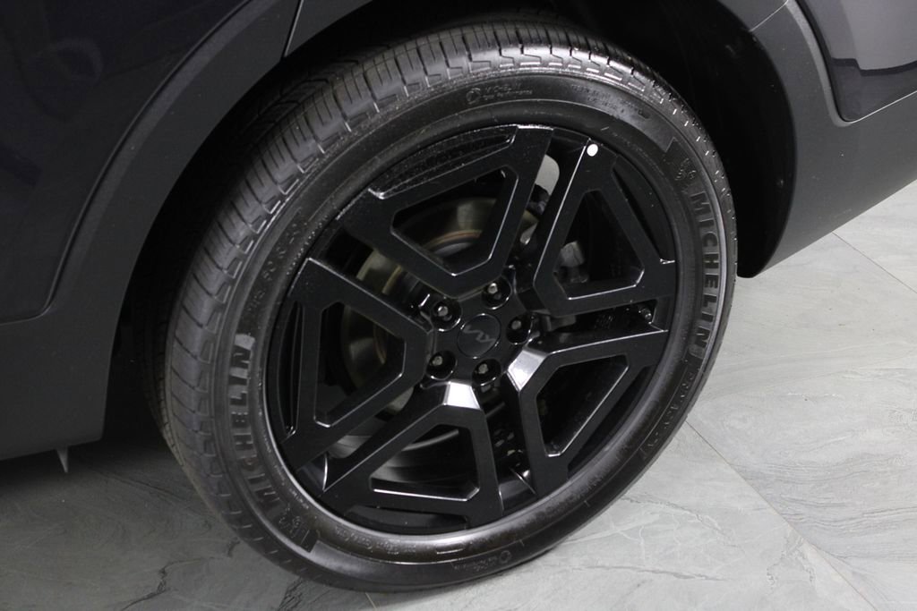 Used 2025 Kia Telluride SX Prestige X-Line image 12