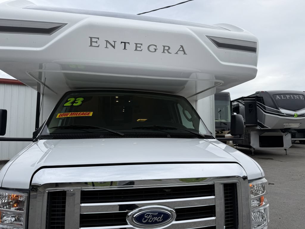 Used 2023 Ford E-450 and Econoline 450 Super Duty w/ Motorhome Prep Package RWD image 21