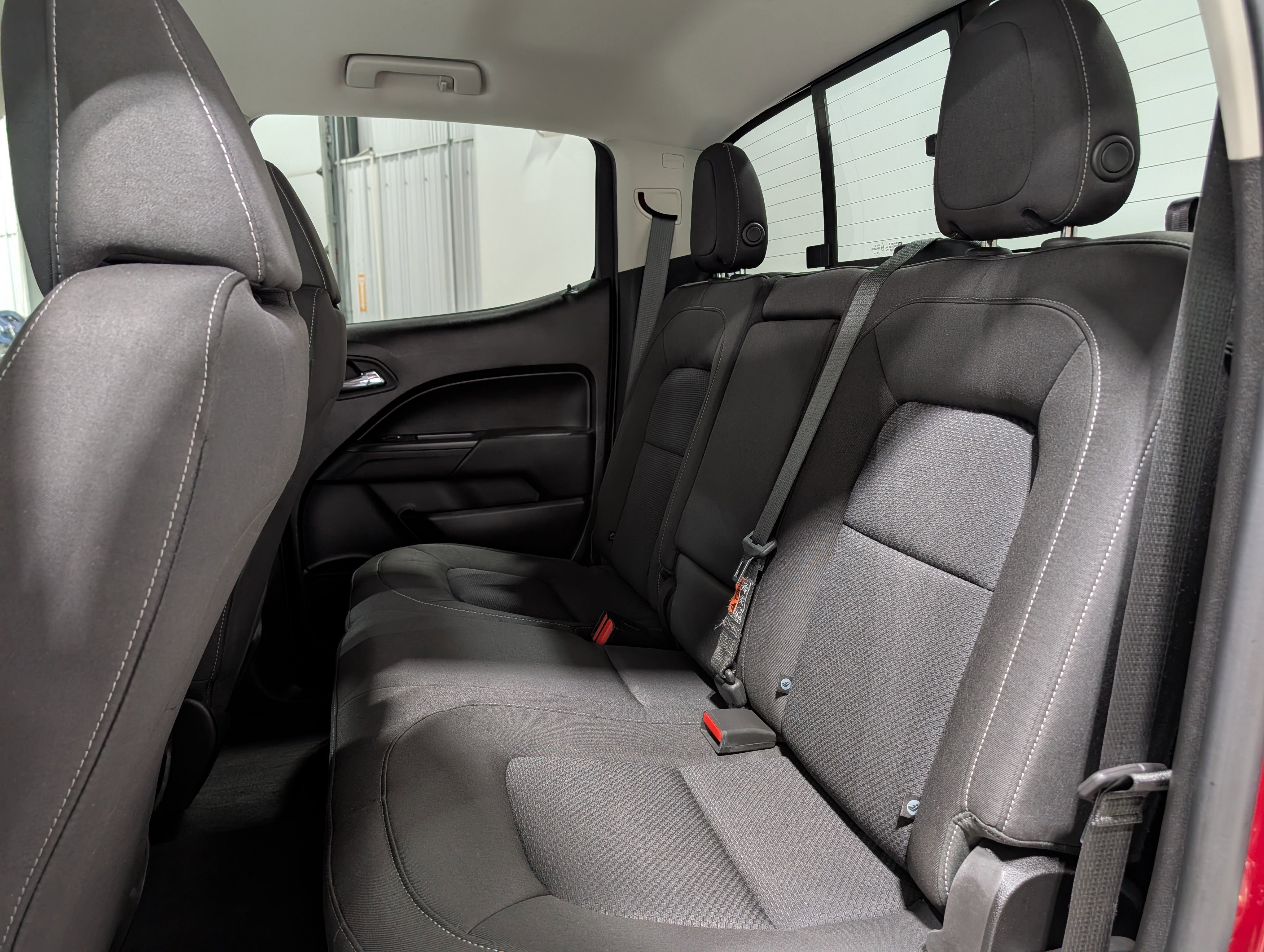 Used 2019 Chevrolet Colorado LT w/ Safety Package image 17