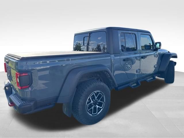 Used 2024 Jeep Gladiator Rubicon w/ Technology Group AWD/4WD image 4