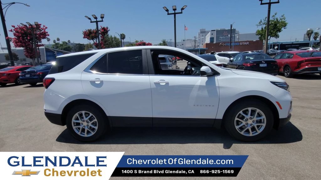 Certified 2024 Chevrolet Equinox LT FWD image 2