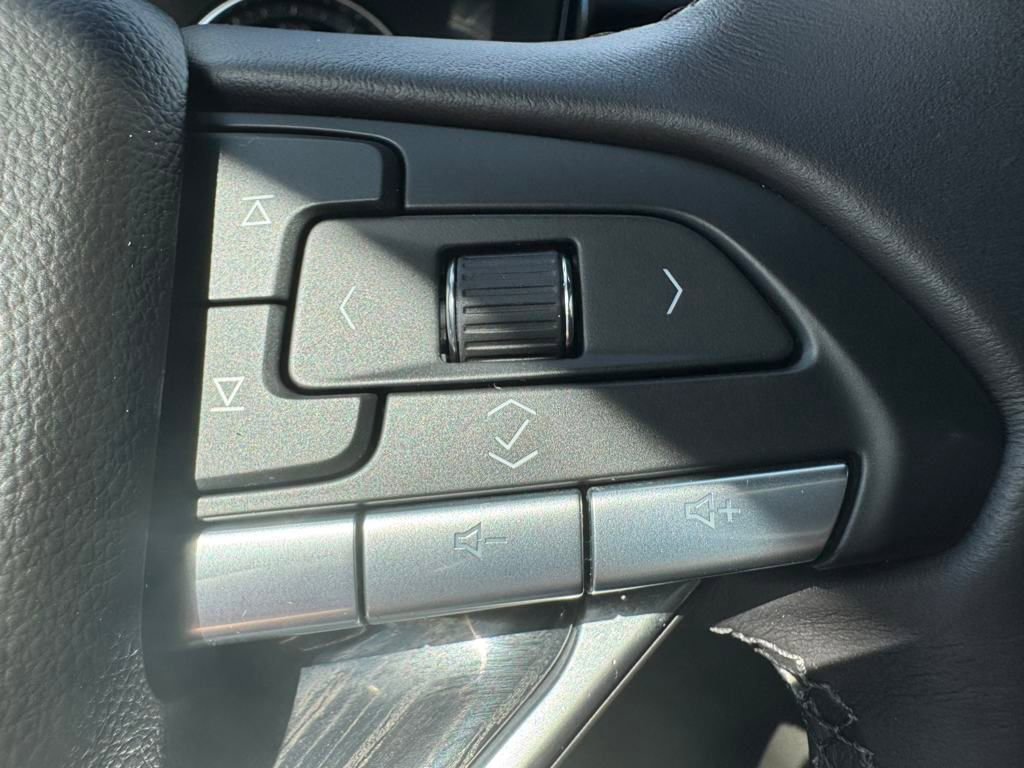 Used 2023 Cadillac XT6 Premium Luxury image 15