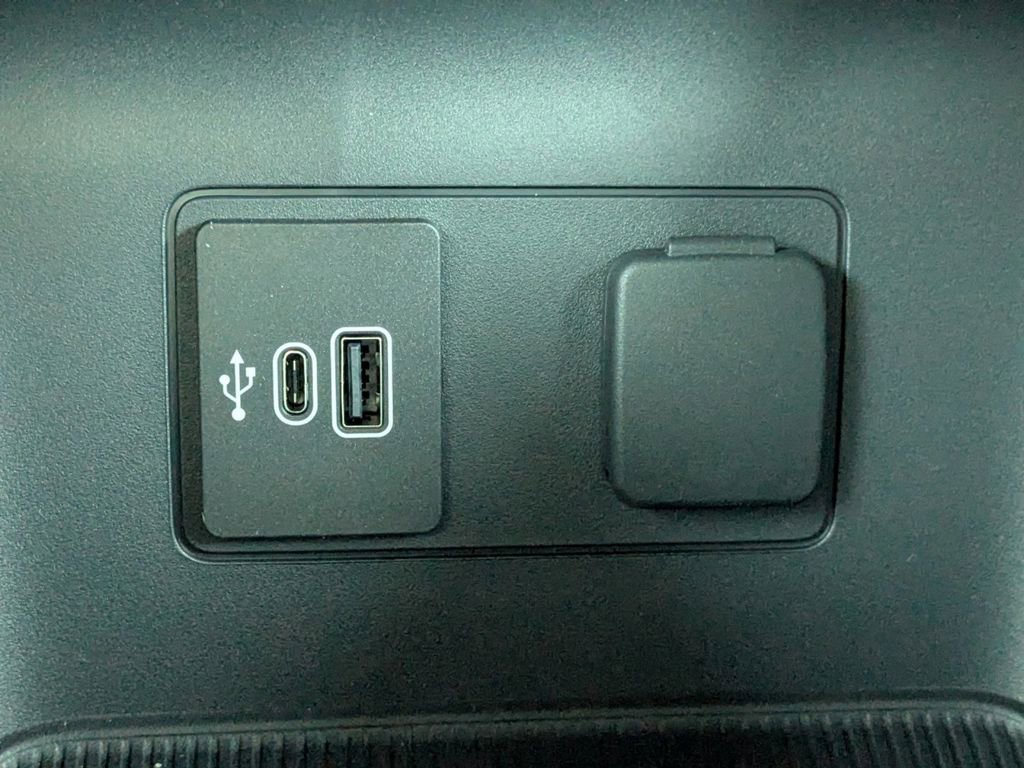 New 2026 Ford Explorer ST-Line image 27