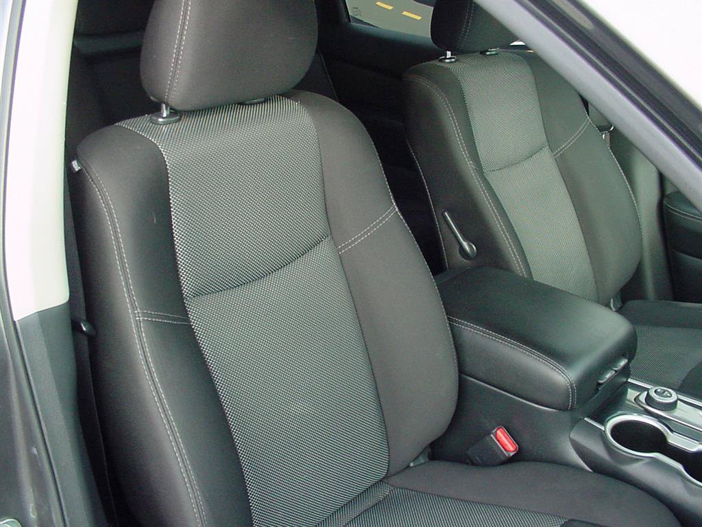 Used 2019 Nissan Pathfinder S AWD/4WD image 38