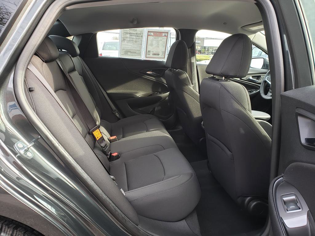 Used 2016 Chevrolet Malibu LT image 15