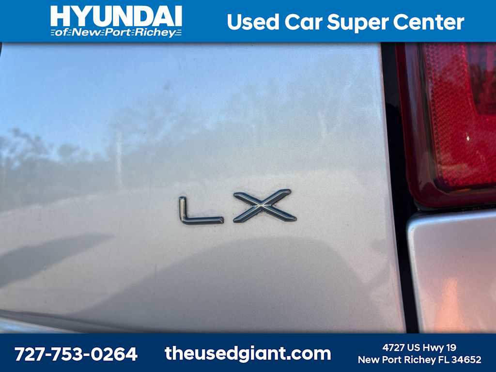 Used 2007 Chrysler Town & Country LX w/ Popular Equipment Group II FWD image 5