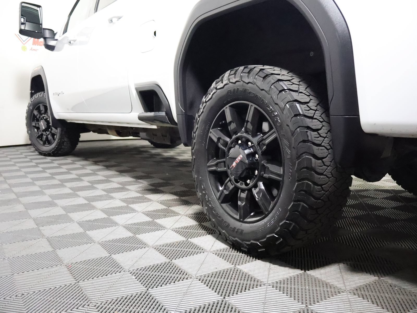 Used 2025 GMC Sierra 2500 AT4 AWD/4WD image 17