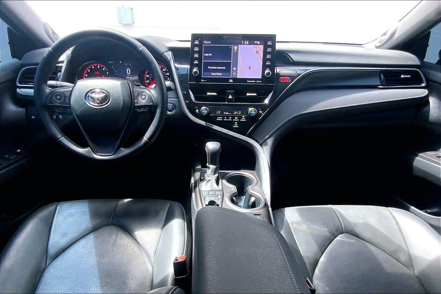 Used 2023 Toyota Camry XSE FWD image 10