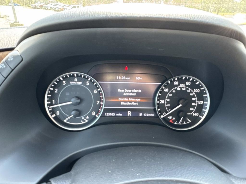 Used 2021 Nissan Armada SL w/ Captain's Chairs Package image 24