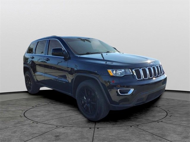 Used 2021 Jeep Grand Cherokee Laredo X image 3