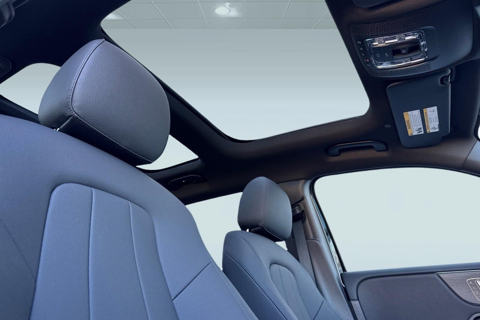 New 2026 Mercedes-Benz GLB 250 image 24