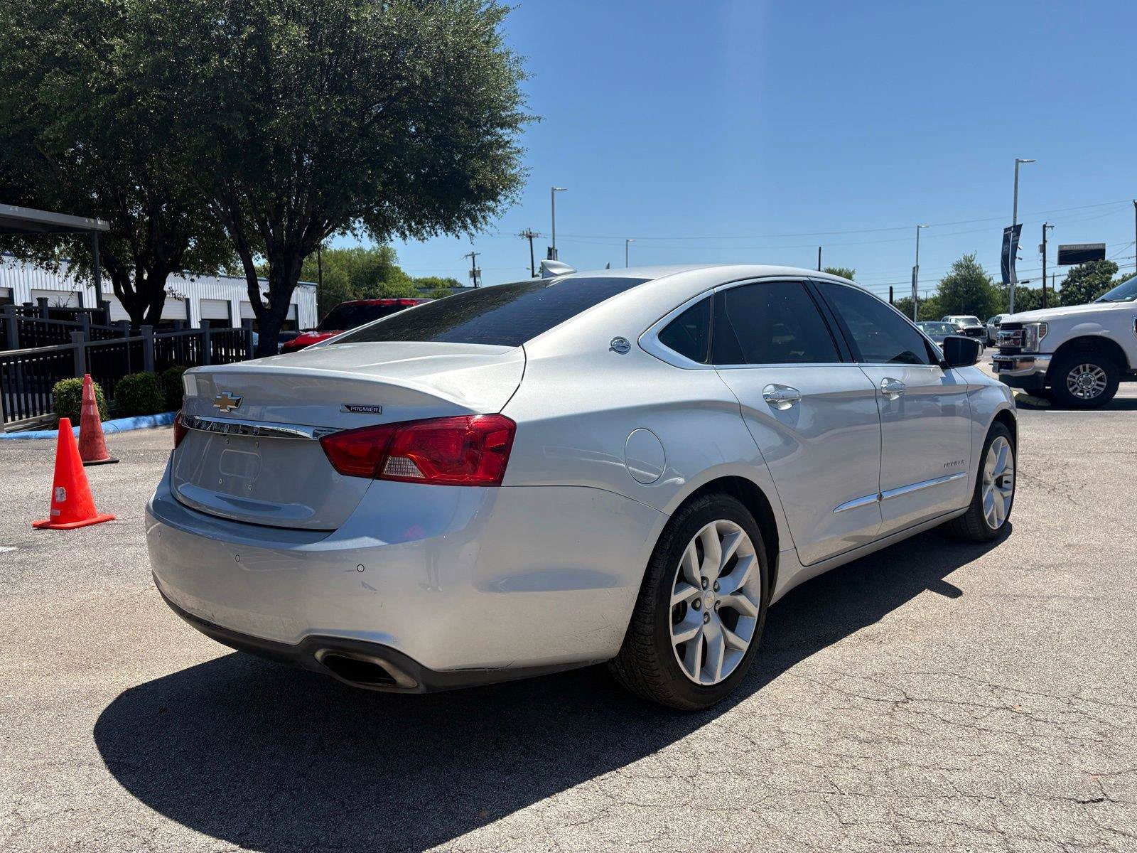 Used 2020 Chevrolet Impala Premier FWD image 3