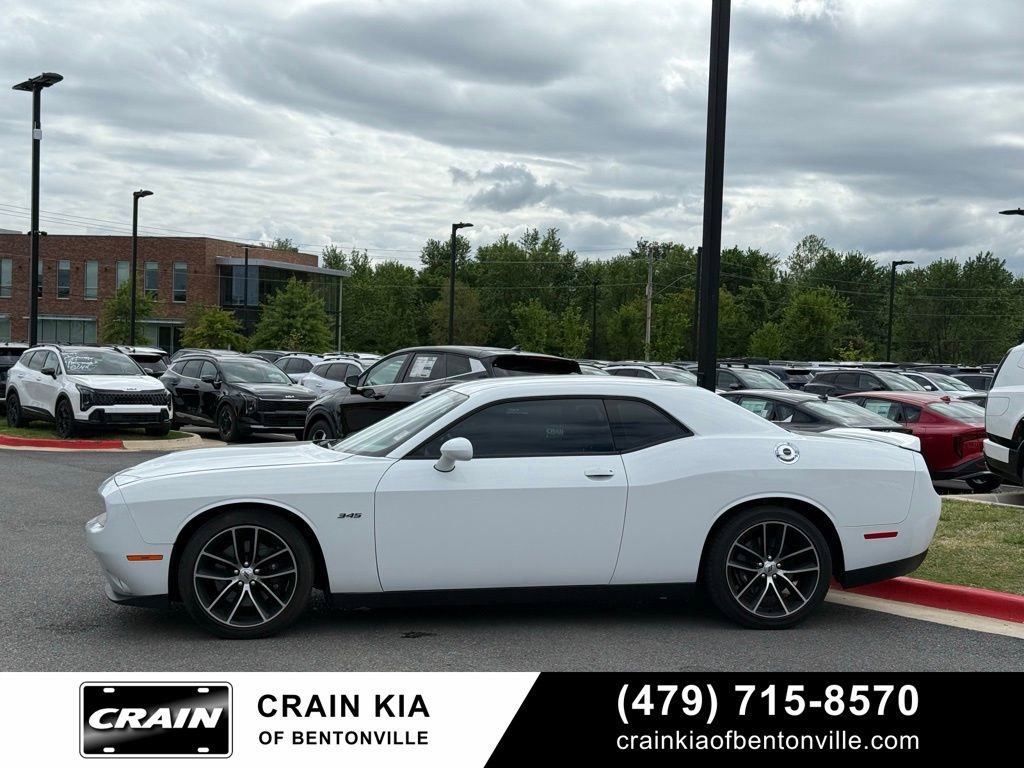 Used 2018 Dodge Challenger R/T w/ Performance Handling Group RWD image 4
