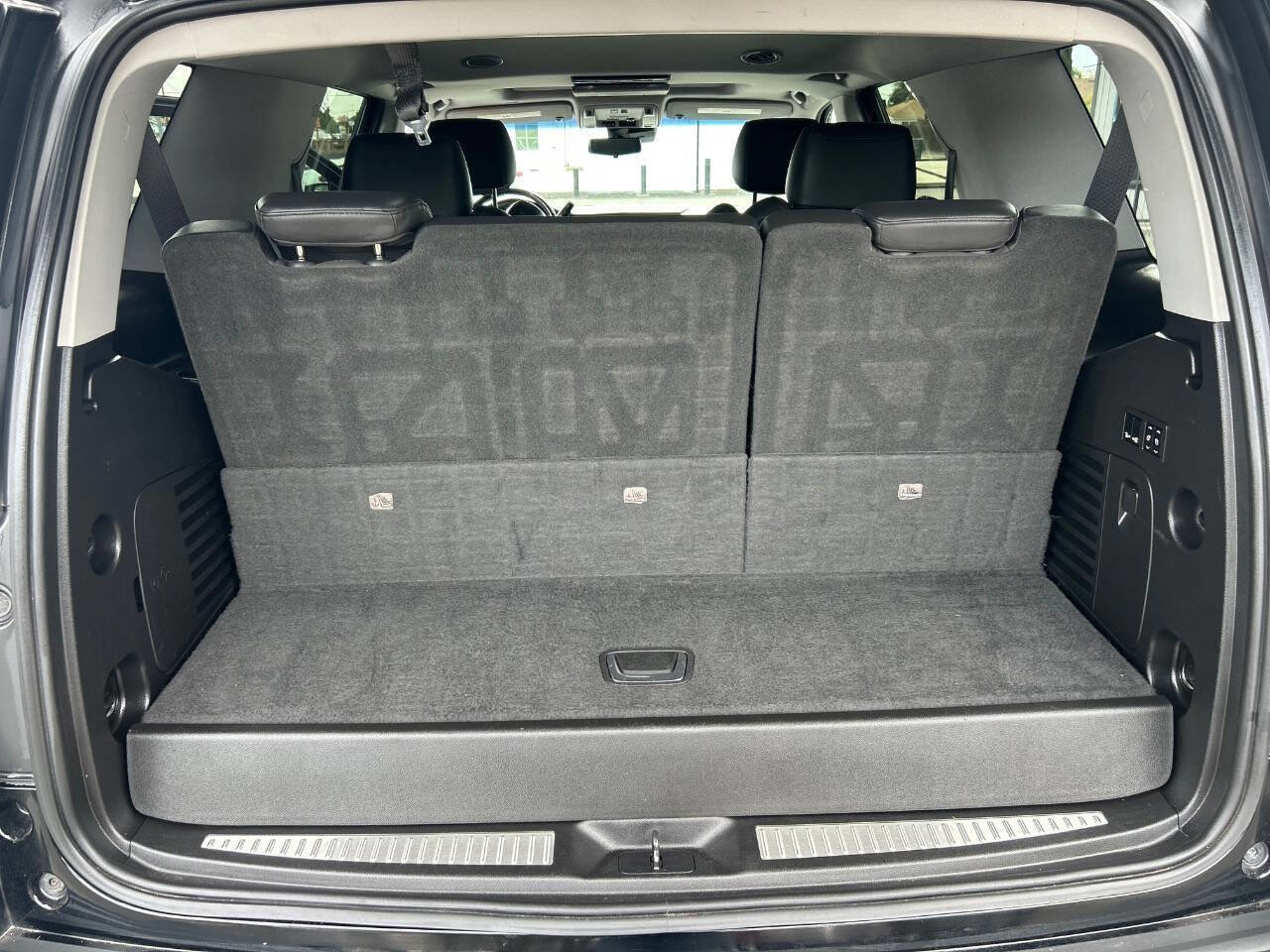 Used 2019 Cadillac Escalade Premium Luxury image 22