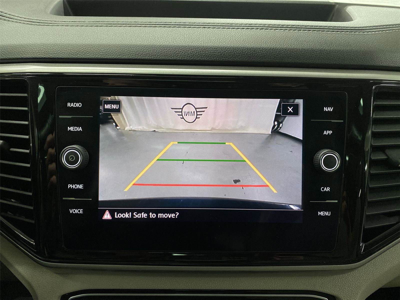 Used 2020 Volkswagen Atlas SEL image 29