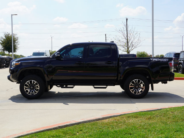 Used 2023 Toyota Tacoma TRD Sport w/ Technology Package AWD/4WD image 3