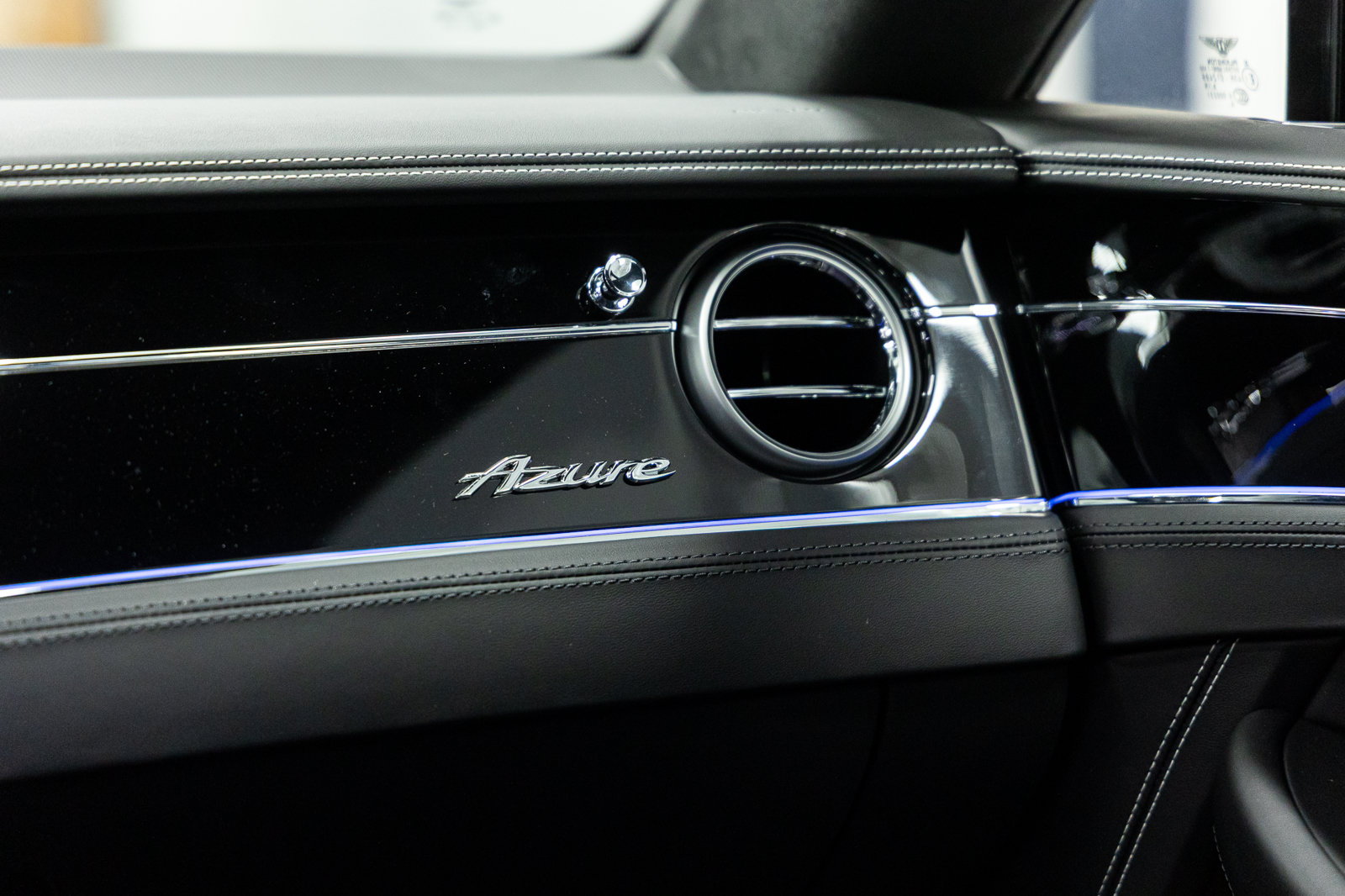 Certified 2026 Bentley Continental GT AWD/4WD image 31