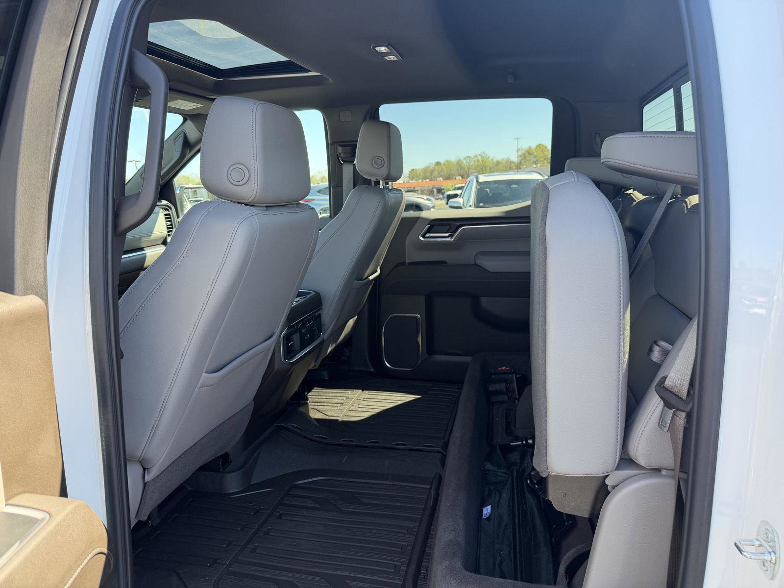 Used 2024 GMC Sierra 1500 SLT w/ SLT Premium Plus Package image 14