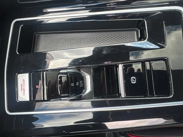 Used 2026 Volkswagen GTI SE FWD image 23