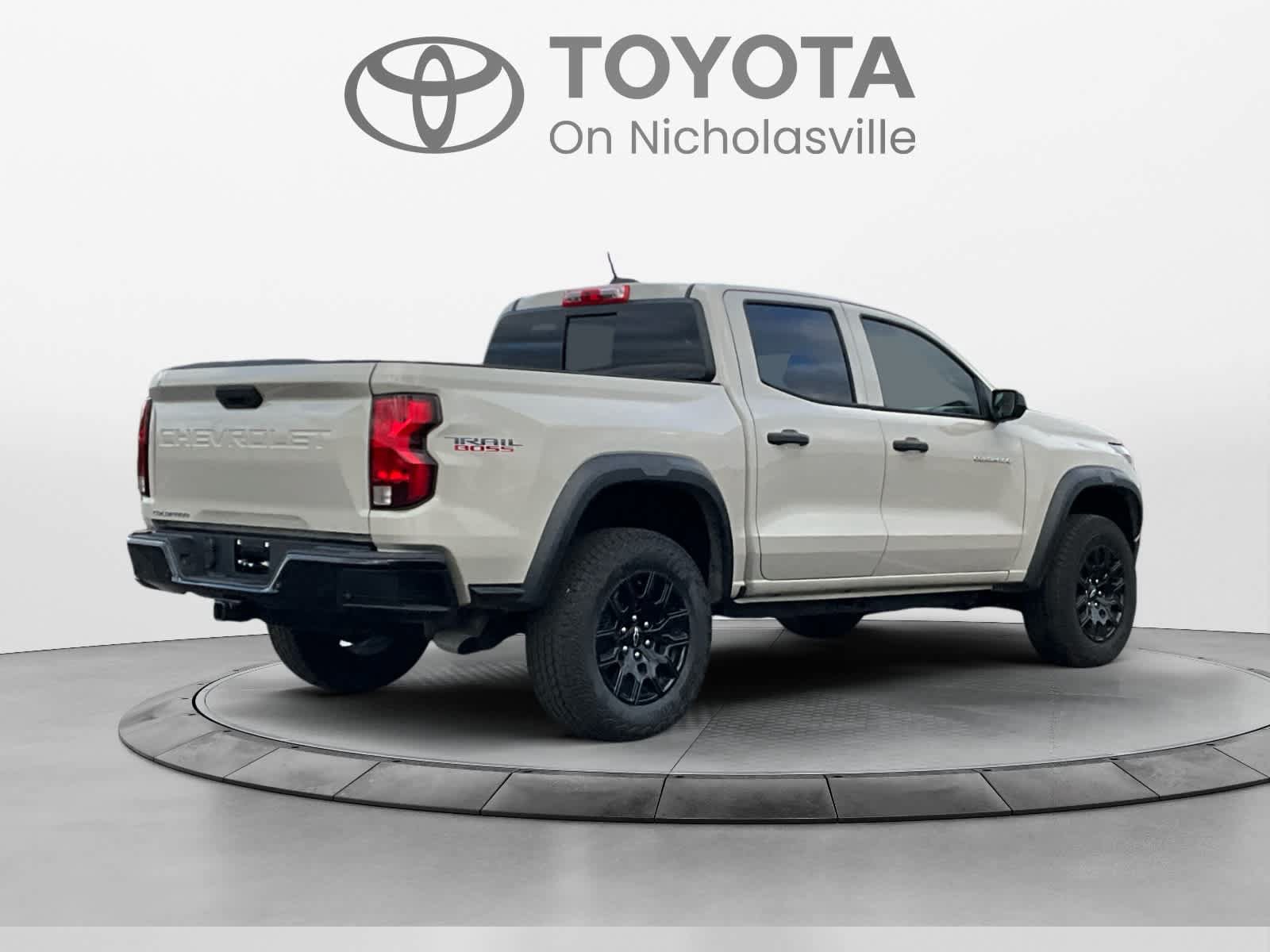 Used 2026 Chevrolet Colorado Trail Boss AWD/4WD image 5