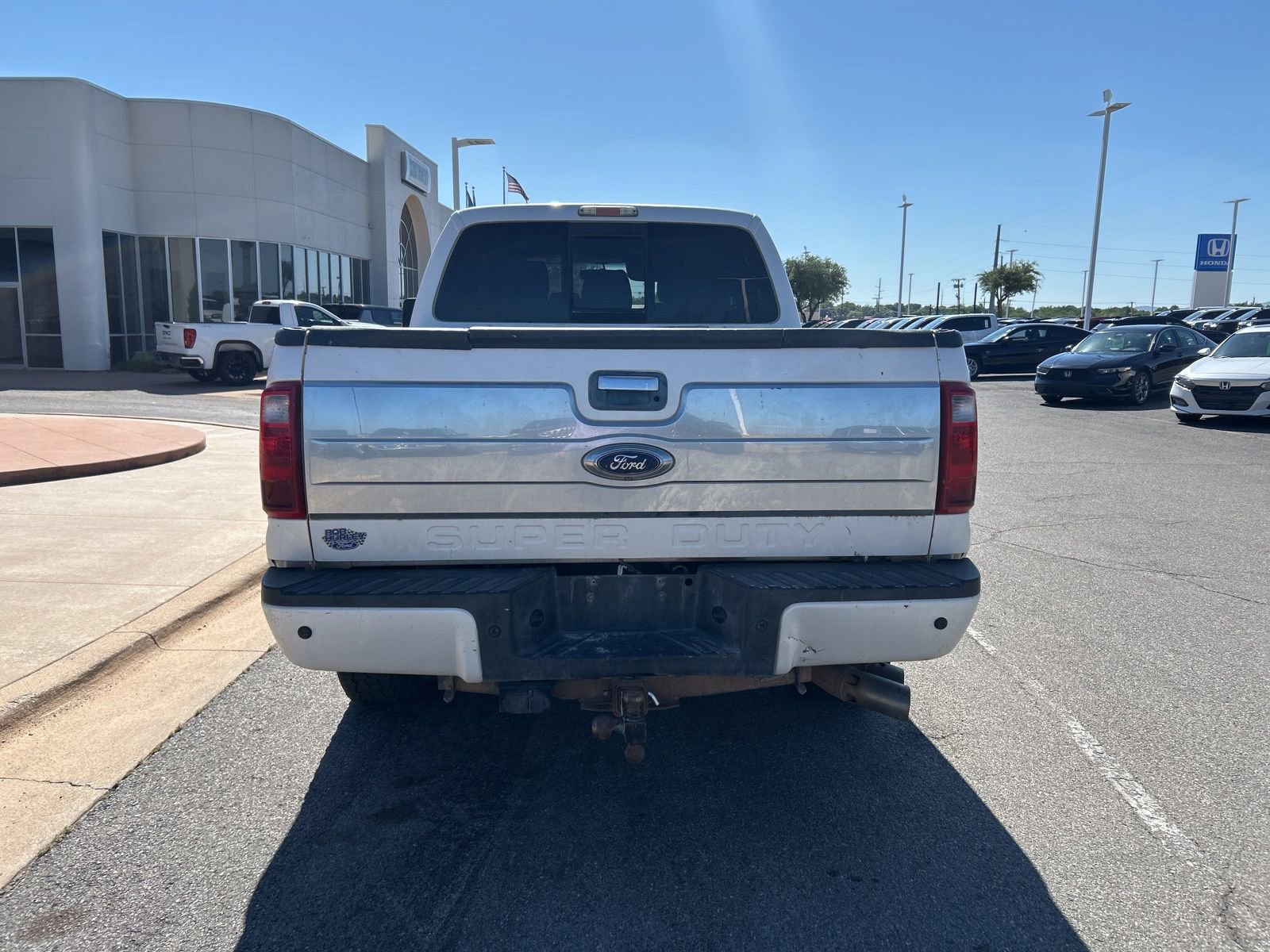 Used 2015 Ford F250 Platinum w/ FX4 Off-Road Package AWD/4WD image 4