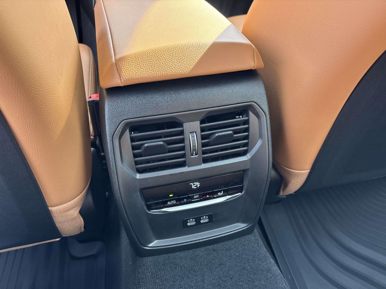 New 2026 BMW 330i xDrive Sedan w/ Premium Package image 33