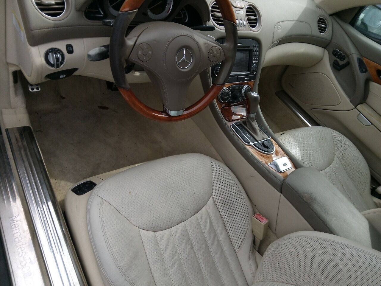 Used 2012 Mercedes-Benz SL 550 image 14