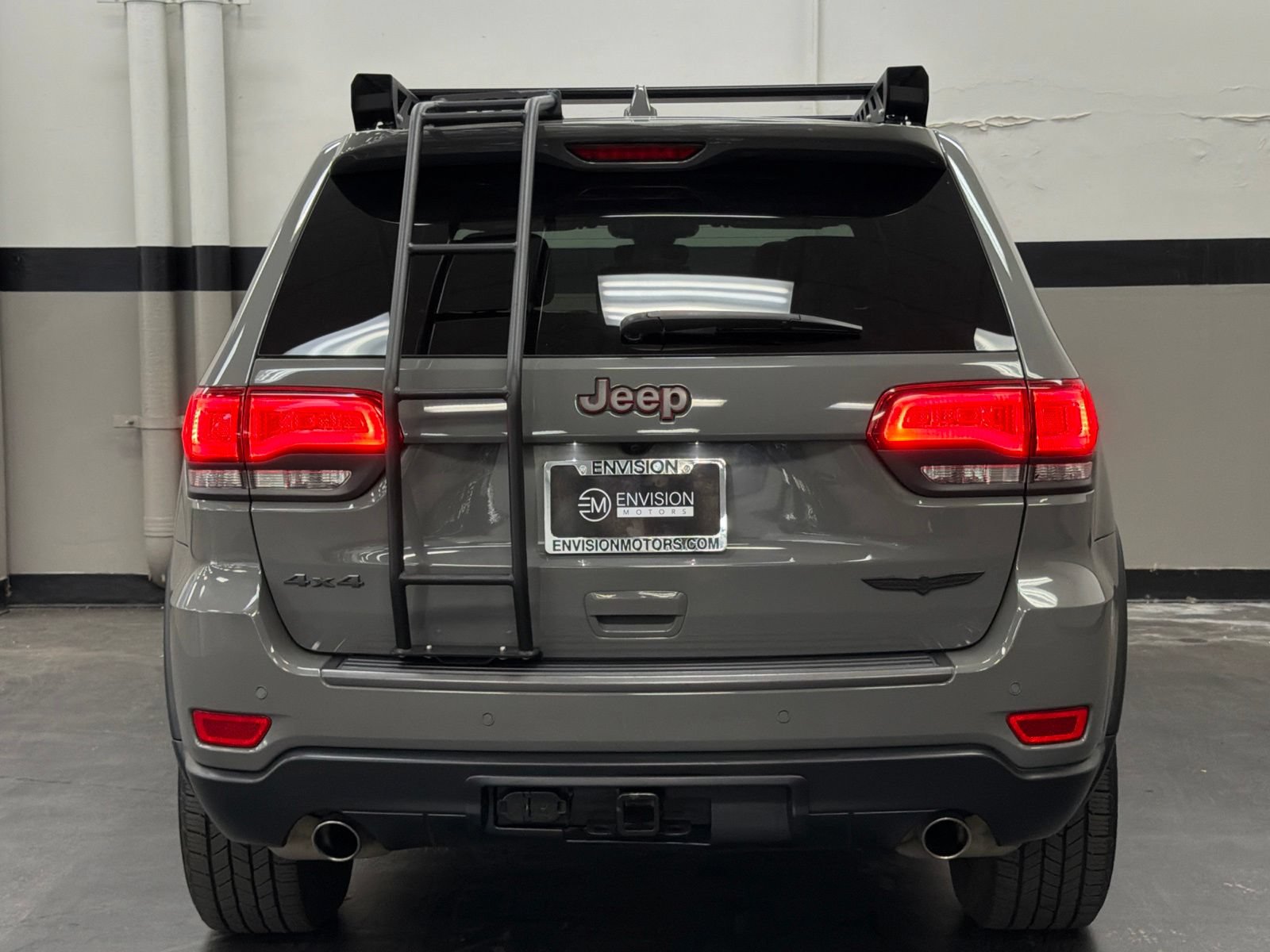 Used 2021 Jeep Grand Cherokee Trailhawk w/ Trailhawk Luxury Group AWD/4WD image 11