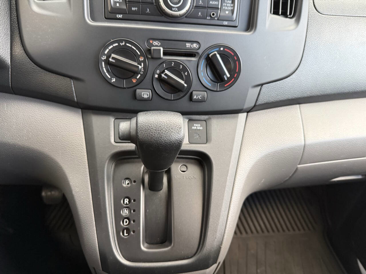 Used 2017 Nissan NV200 S w/ Cruise Control Package image 22